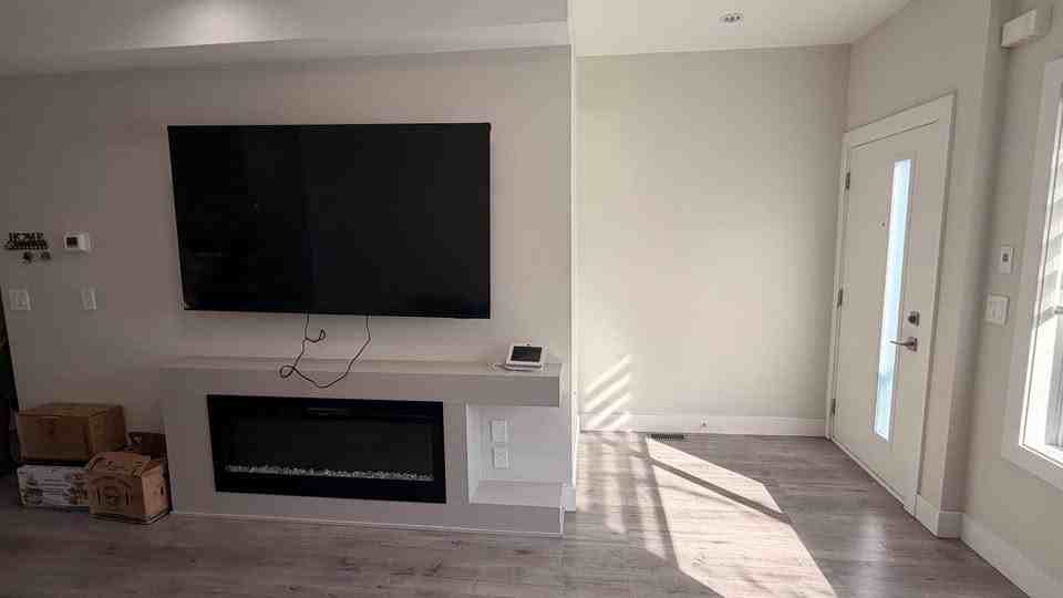 9652 162 A Street #43 - Photo 6 of 16