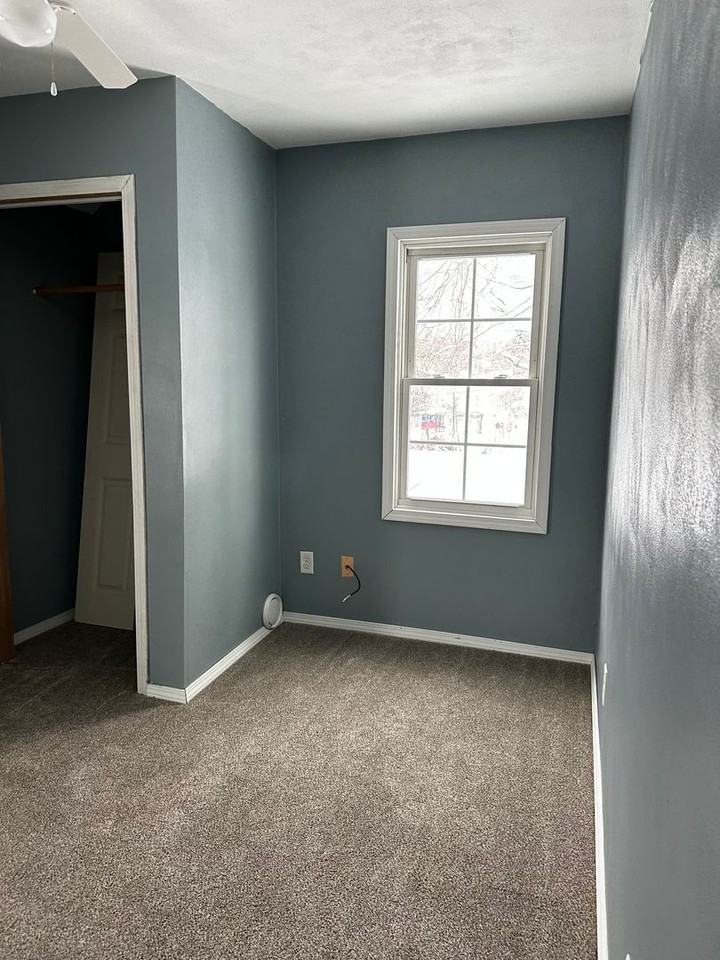 530 Kenwood Ave - Photo 2 of 28