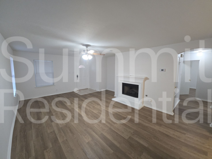 1515 Sedbury Way - Photo 3 of 17