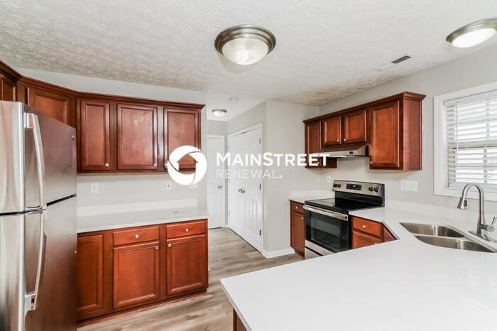6006 Haven Manor Way - Photo 7 of 17