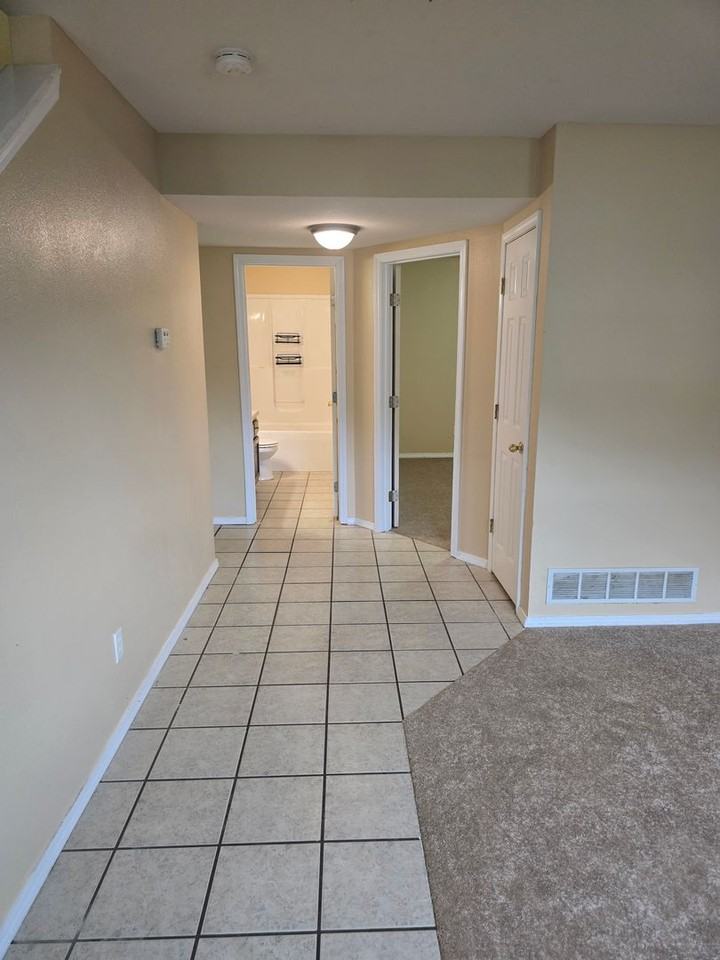 24401 Sounder Ln - Photo 4 of 19