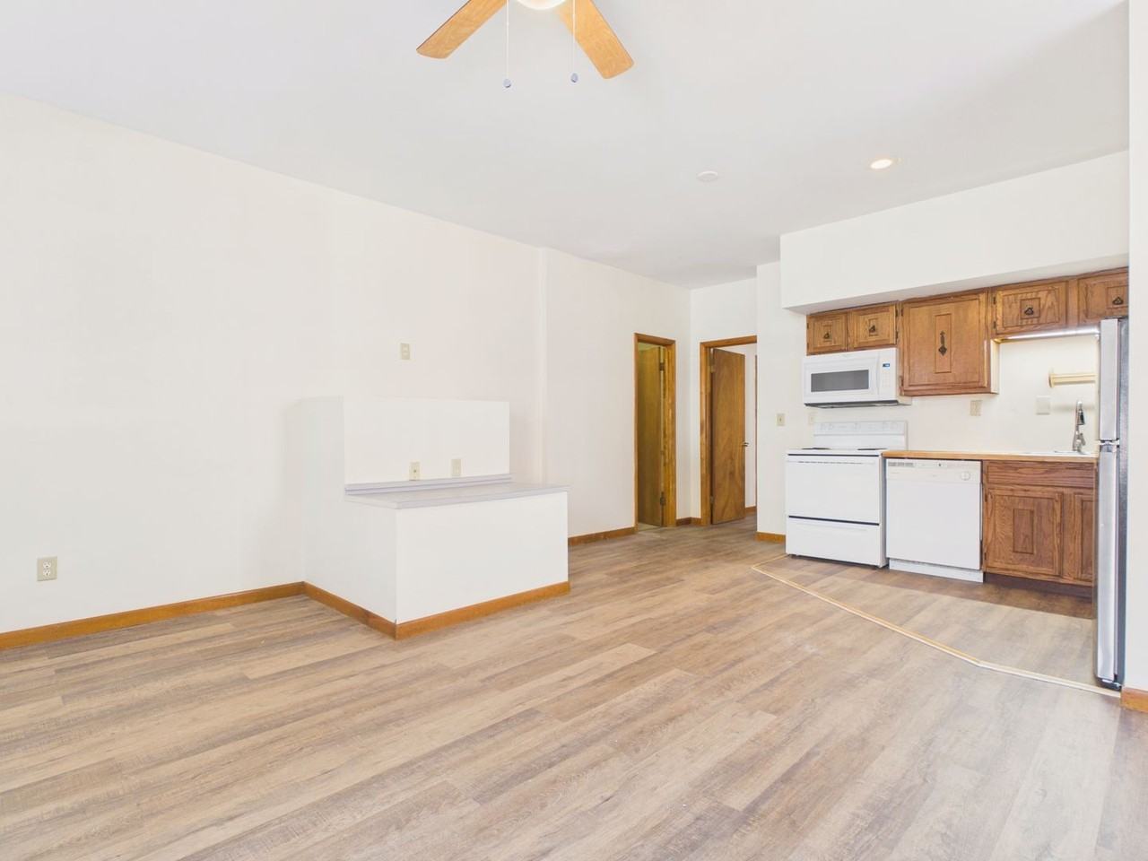 1010 Susquehanna St - Photo 3 of 9