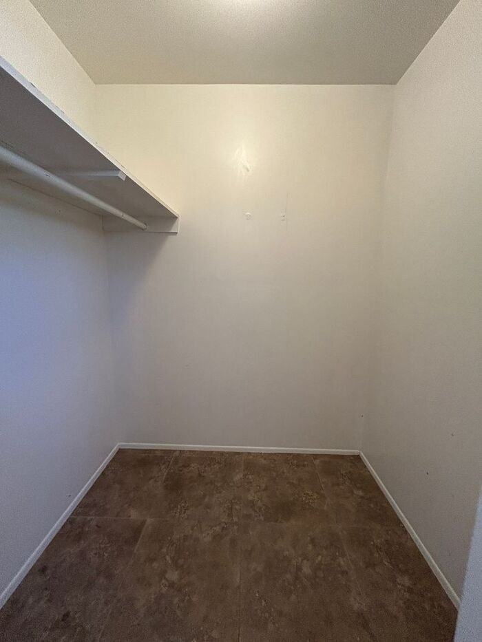 904 1/2 S Wilson St #920 - Photo 5 of 17
