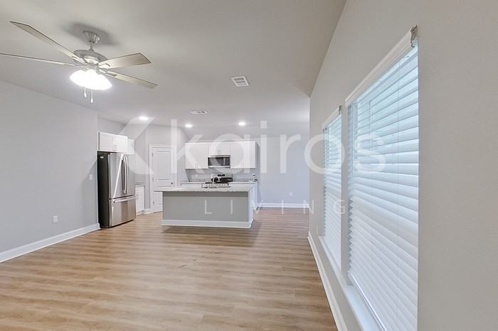 22838 Monterey Ave - Photo 4 of 23
