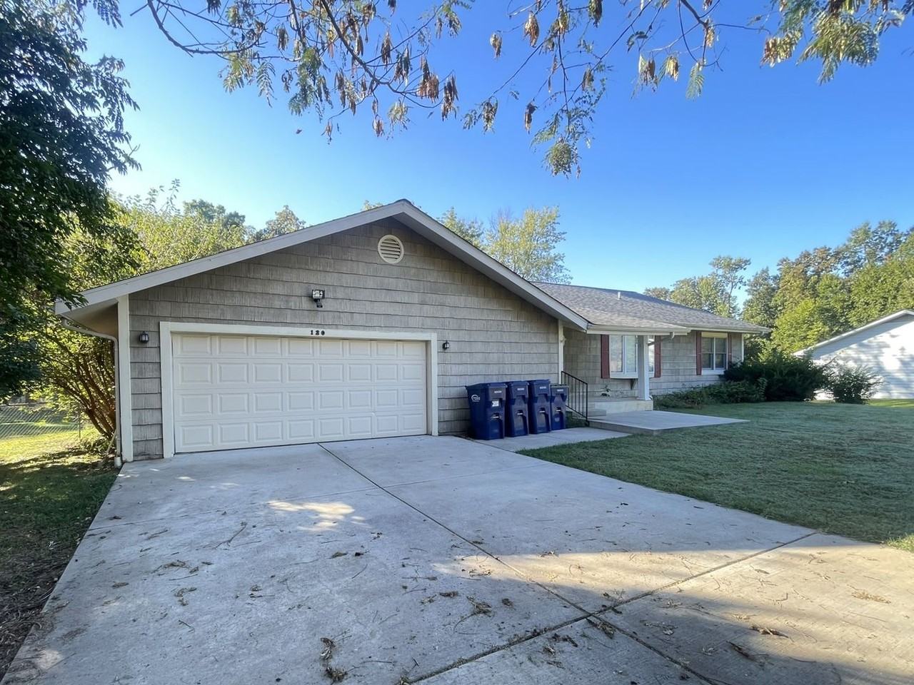 120 Woodland Dr - Photo 2 of 22