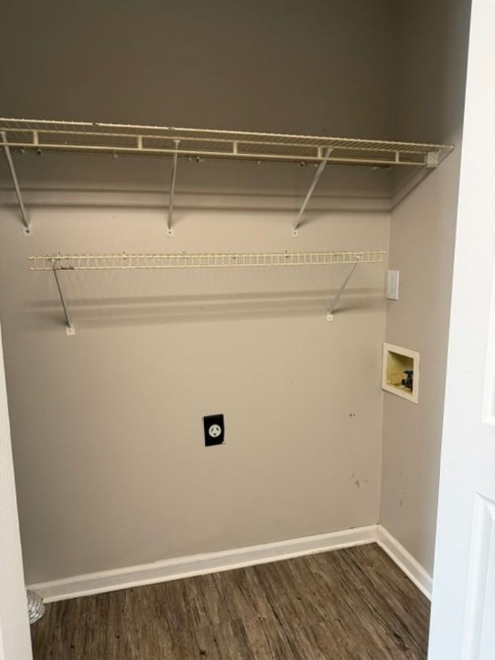 183 E Grand Ave - Photo 5 of 9