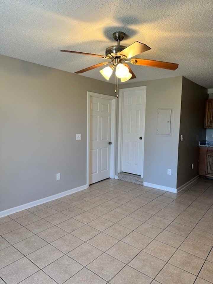 Boardwalk Apartments - Photo 3 of 11
