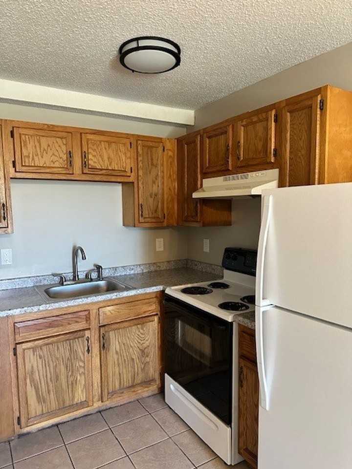 Boardwalk Apartments - Photo 4 of 11