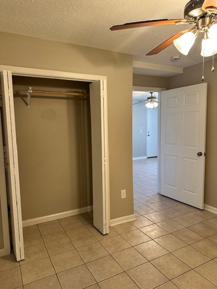 Boardwalk Apartments - Photo 6 of 11