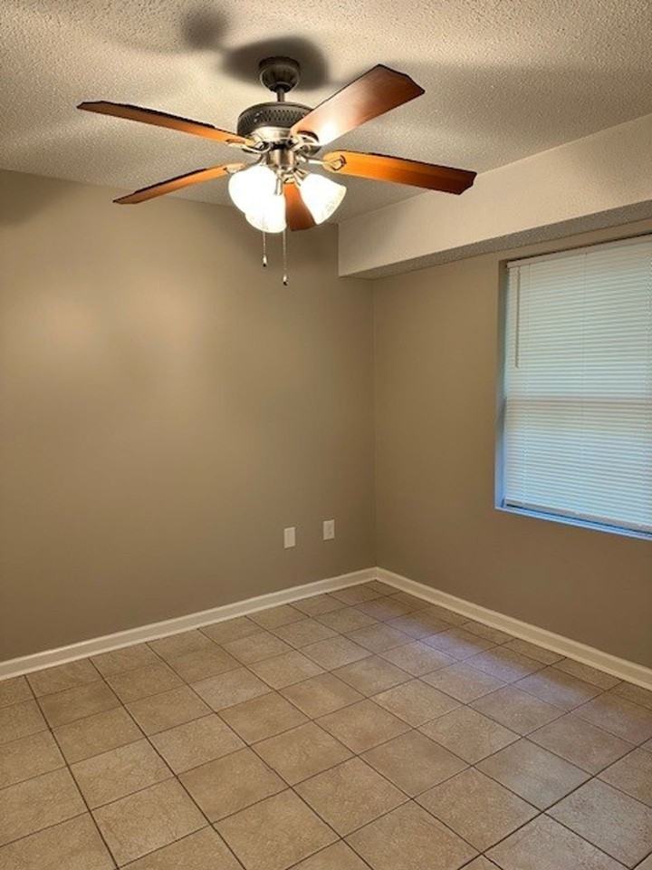 Boardwalk Apartments - Photo 7 of 11