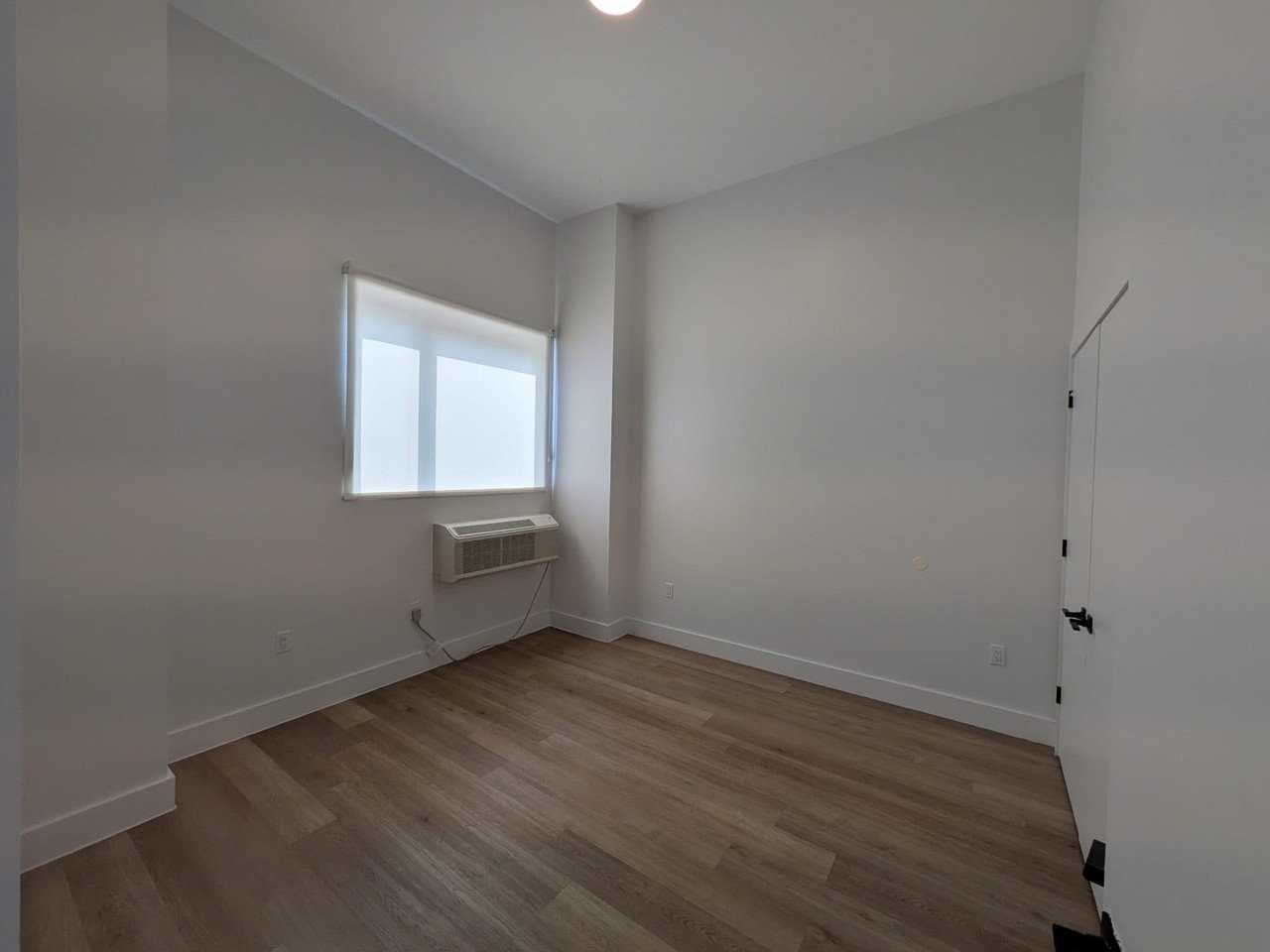 39 Madison Street #207 - Photo 6 of 7