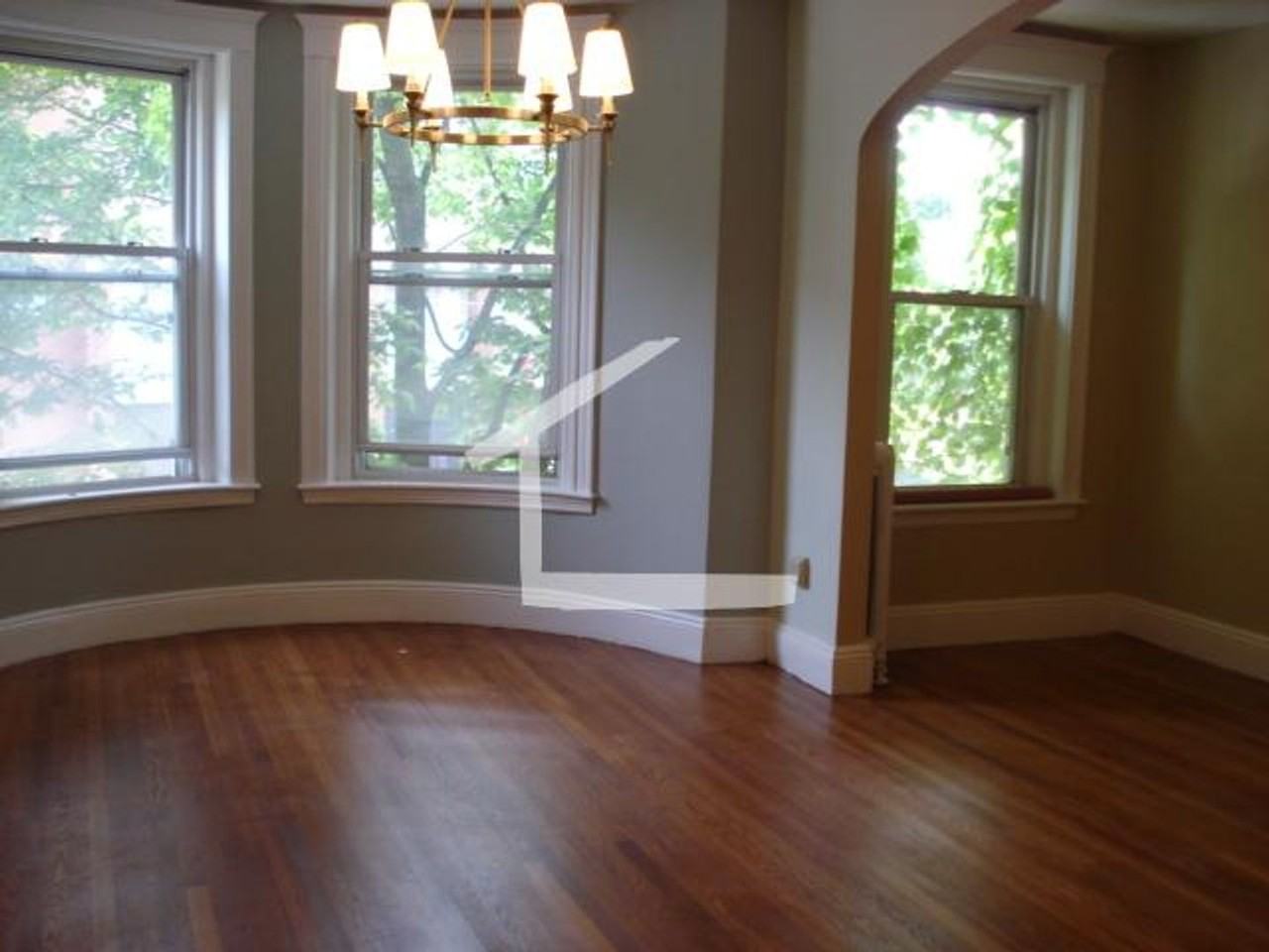 184 Saint Paul St - Photo 2 of 11