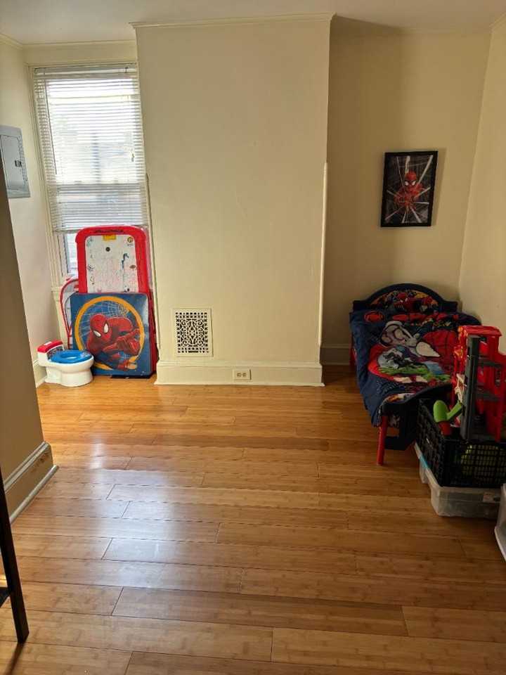 138 E Lemon Street - Photo 5 of 8