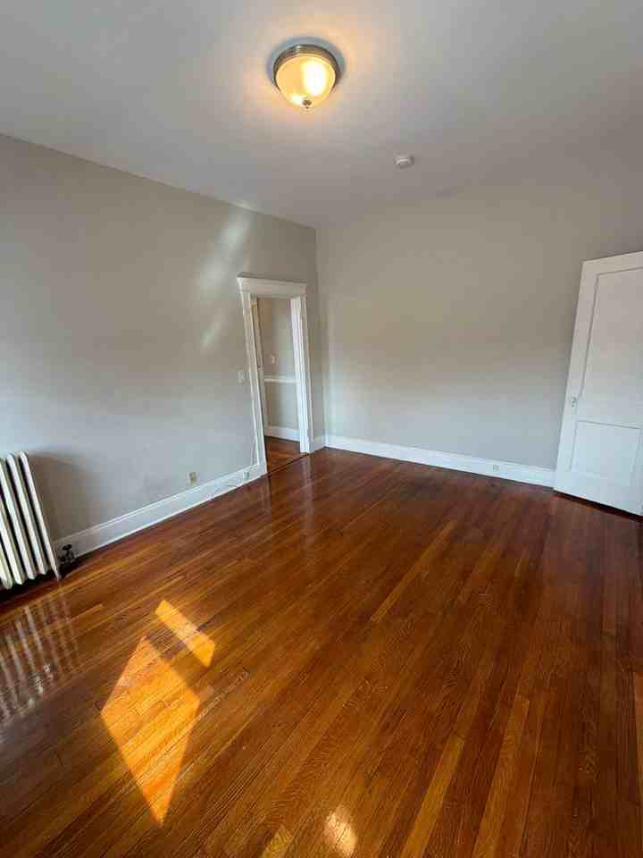 1209 Commonwealth Ave - Photo 6 of 7