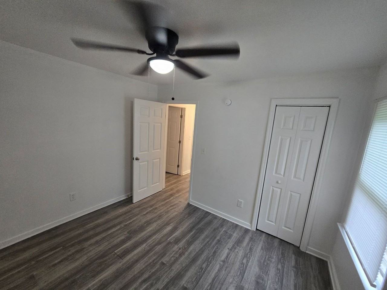 350 Beech St - Photo 3 of 15