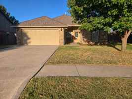 featured image of 811 Dogwood Ct