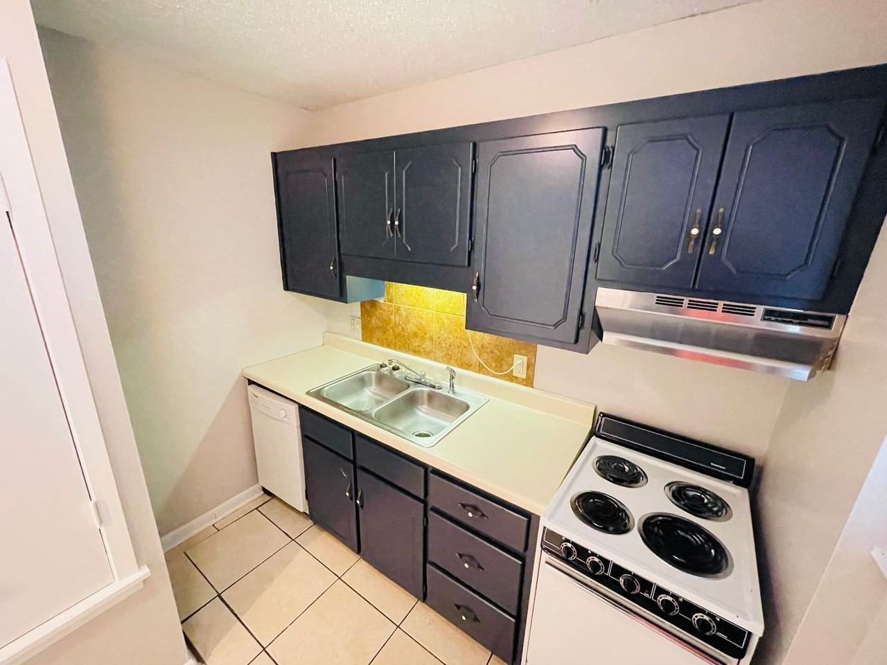 1307A Access Rd - Photo 6 of 13