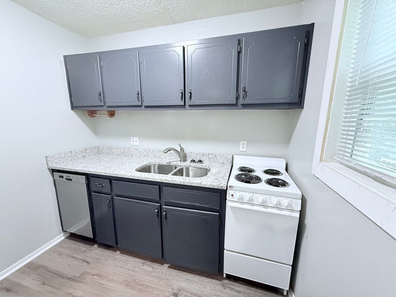 1309B Access Rd - Photo 4 of 13