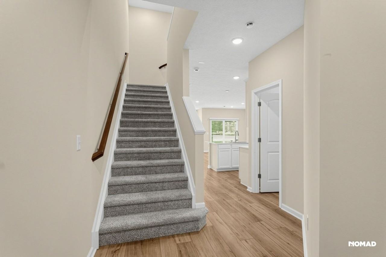 7248 Shroyer Way - Photo 3 of 30