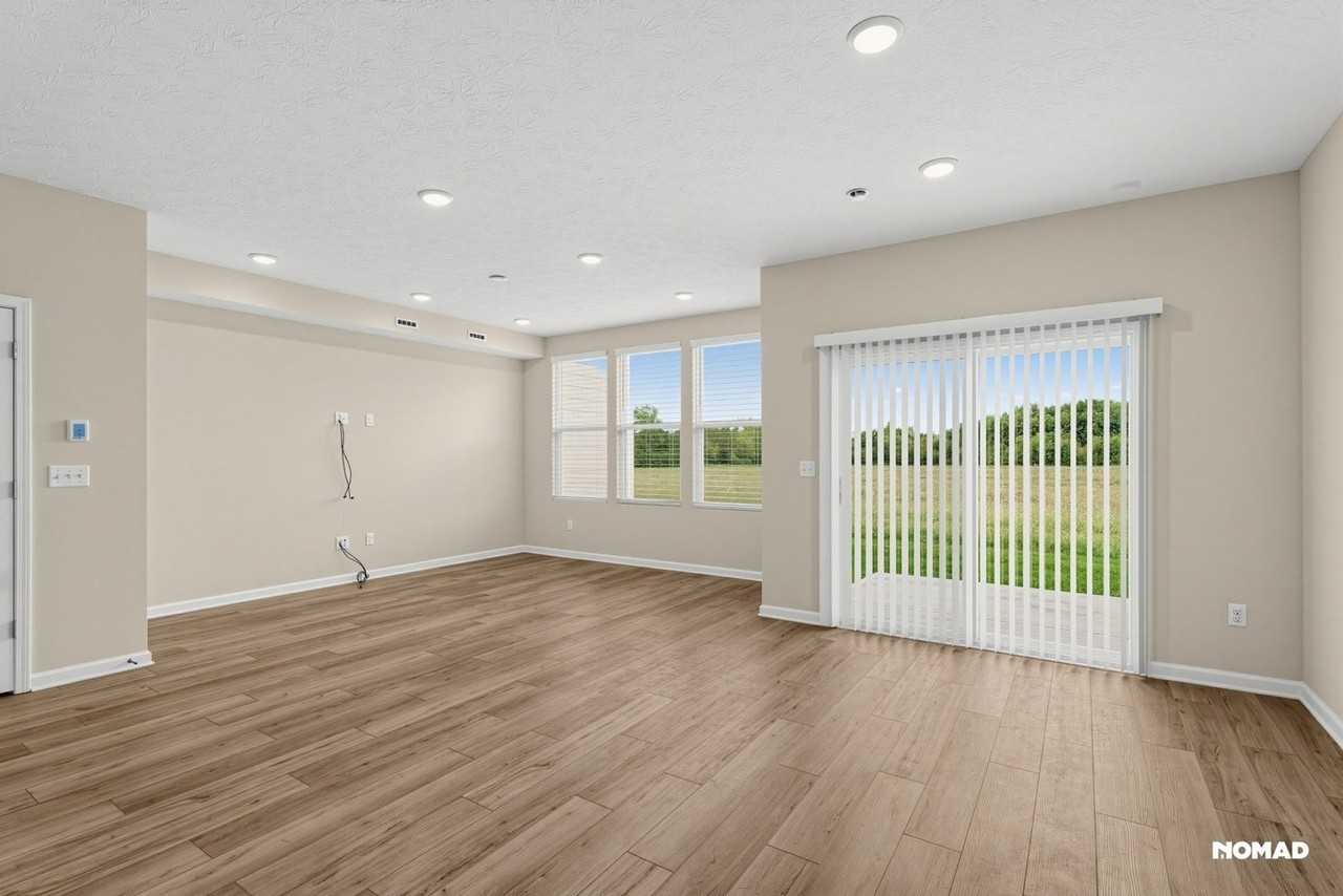 7248 Shroyer Way - Photo 7 of 30