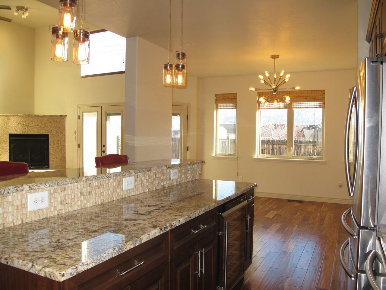 829 Shiraz Dr - Photo 7 of 26