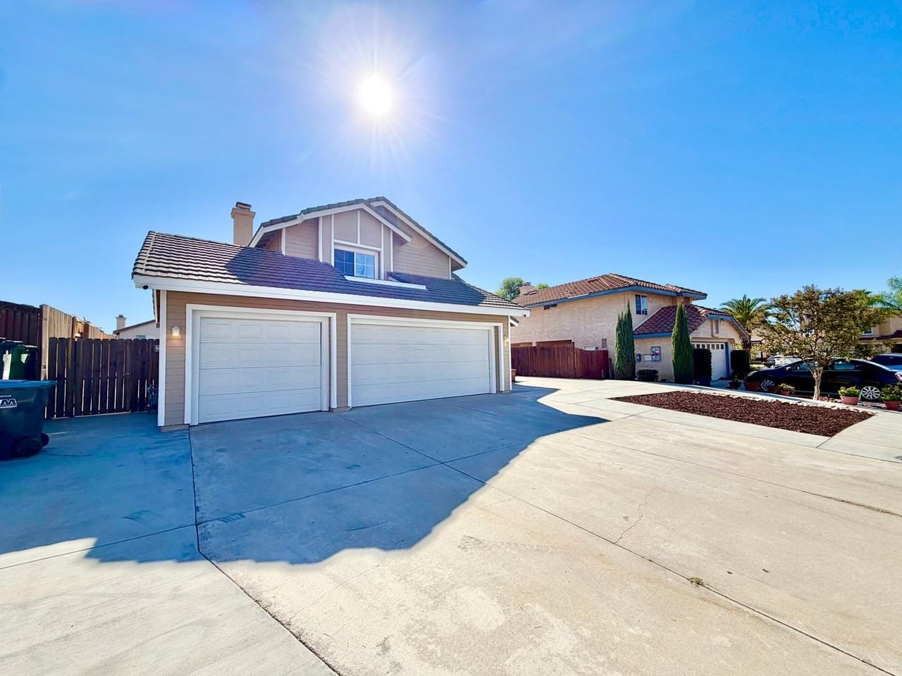 26121 Coronada Dr - Photo 2 of 45