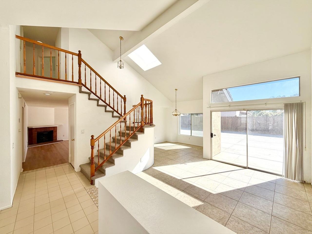 26121 Coronada Dr - Photo 6 of 45