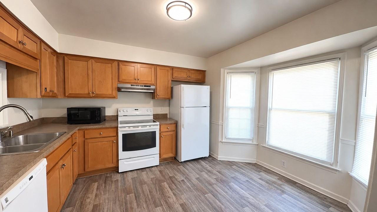 5522 Baccalaureate Dr - Photo 3 of 20
