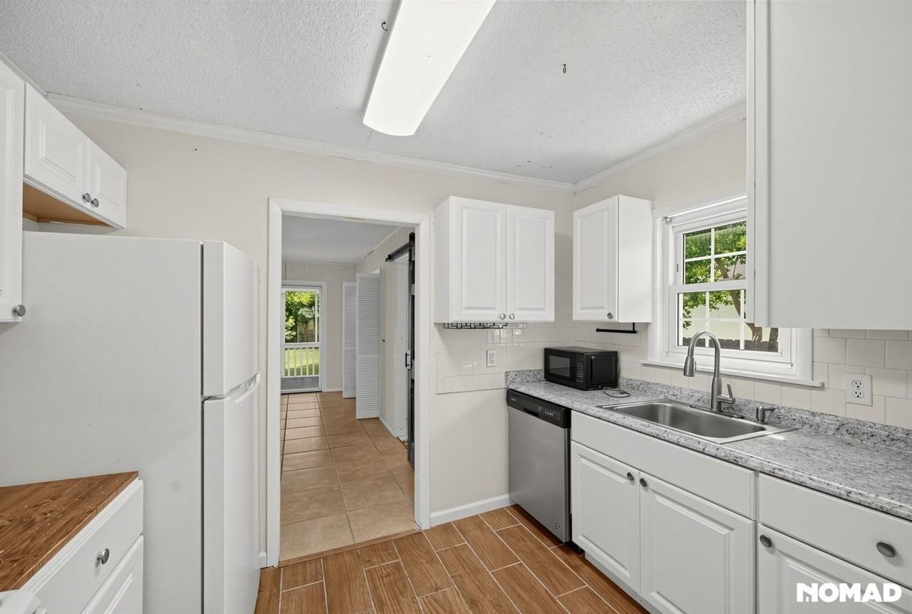 404 Ashantilly Ave - Photo 5 of 32