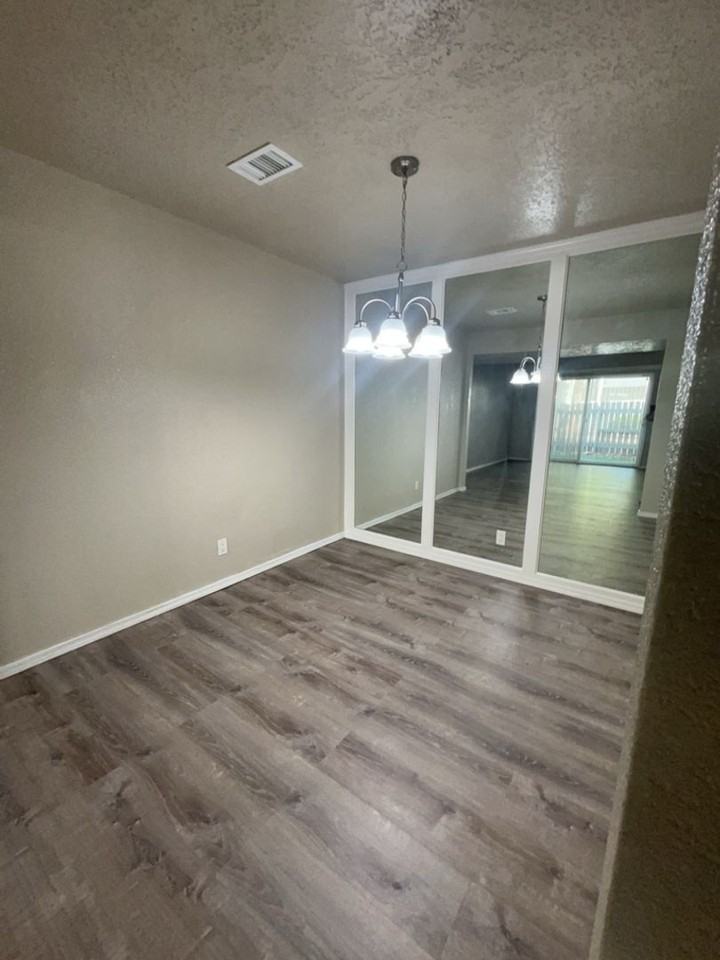 3825 Montgomery Blvd Ne #102 - Photo 6 of 11