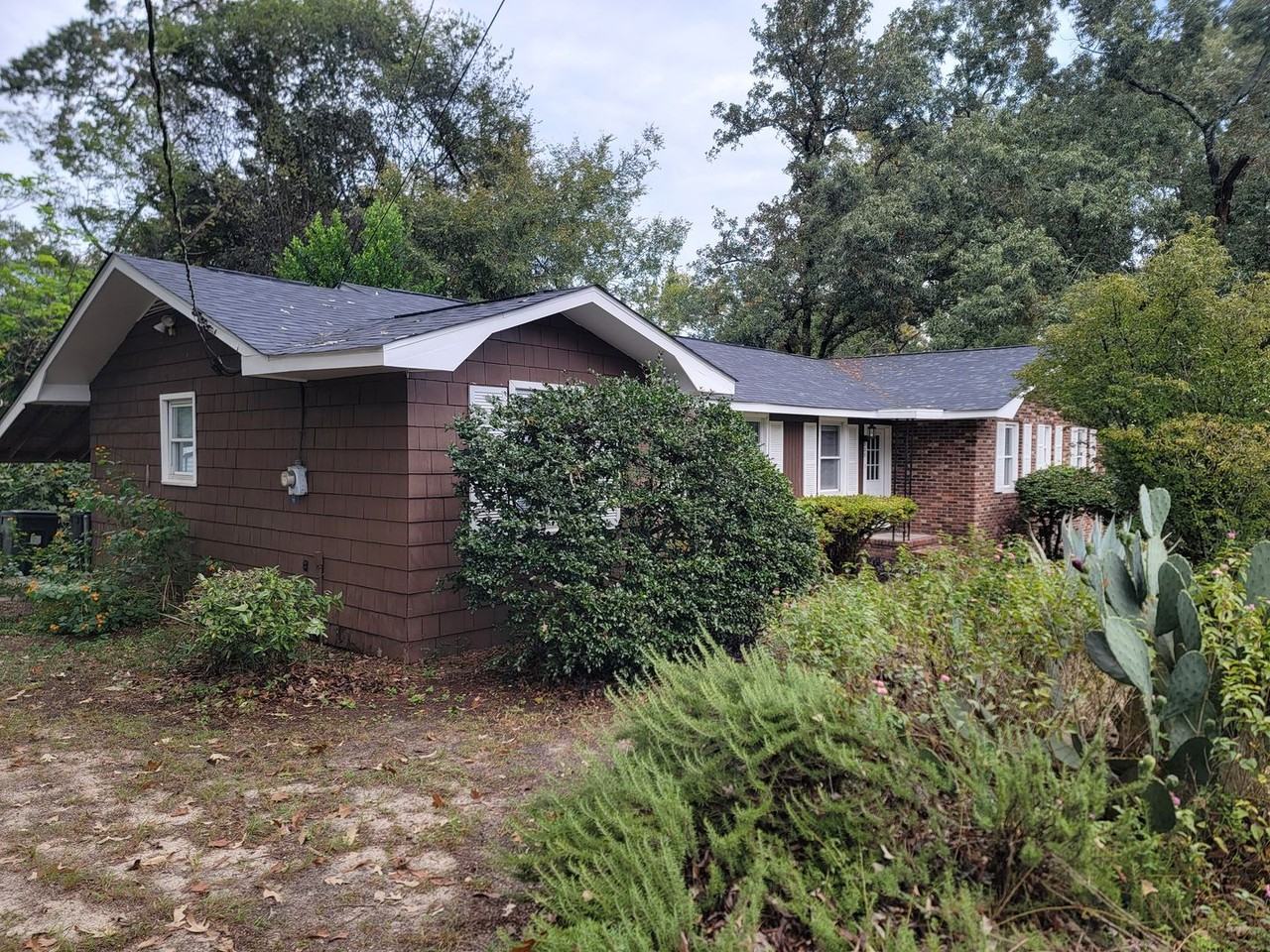 323 Pineview Dr - Photo 3 of 26