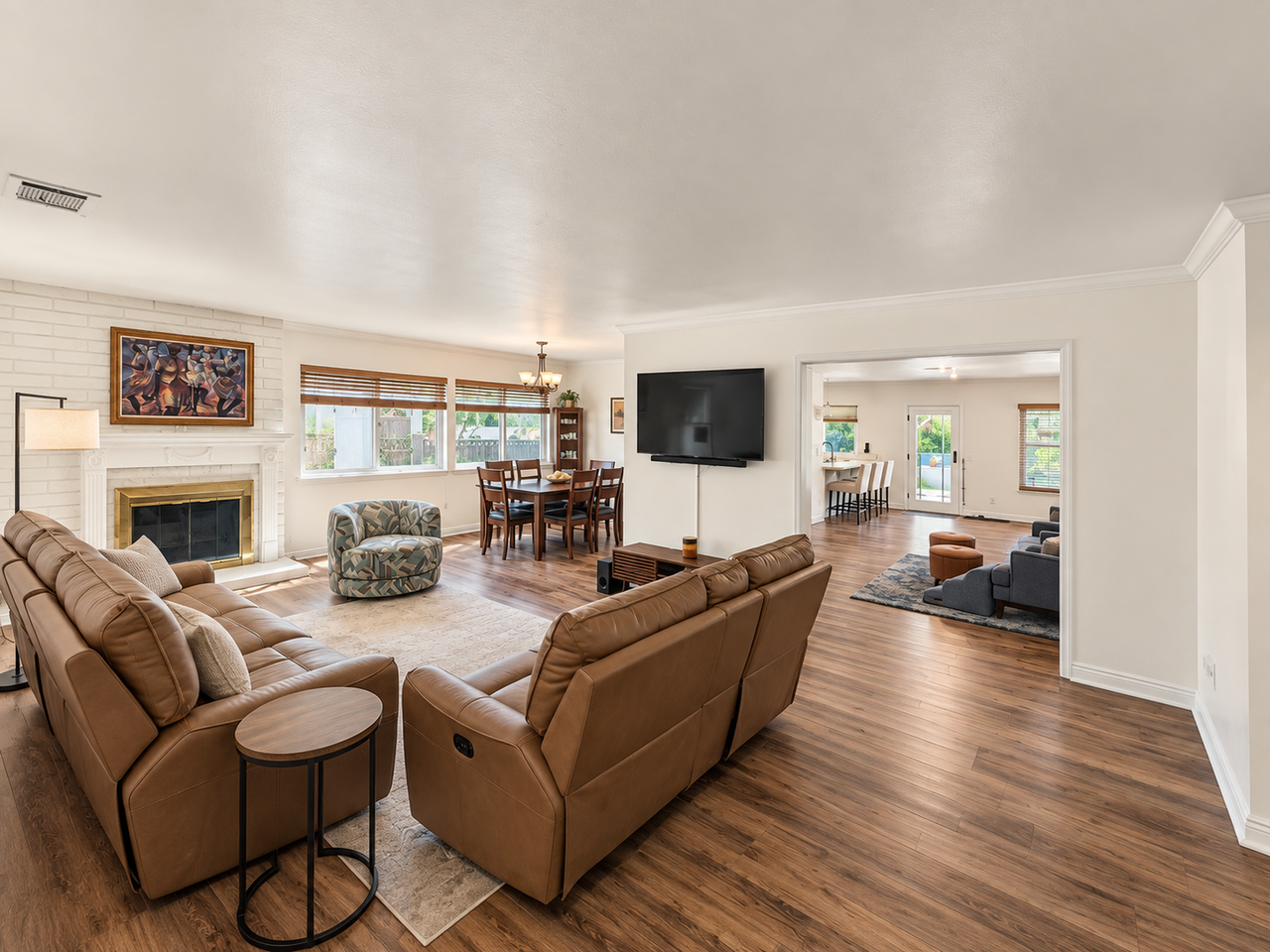 1709 Coolcrest Ave - Photo 5 of 49