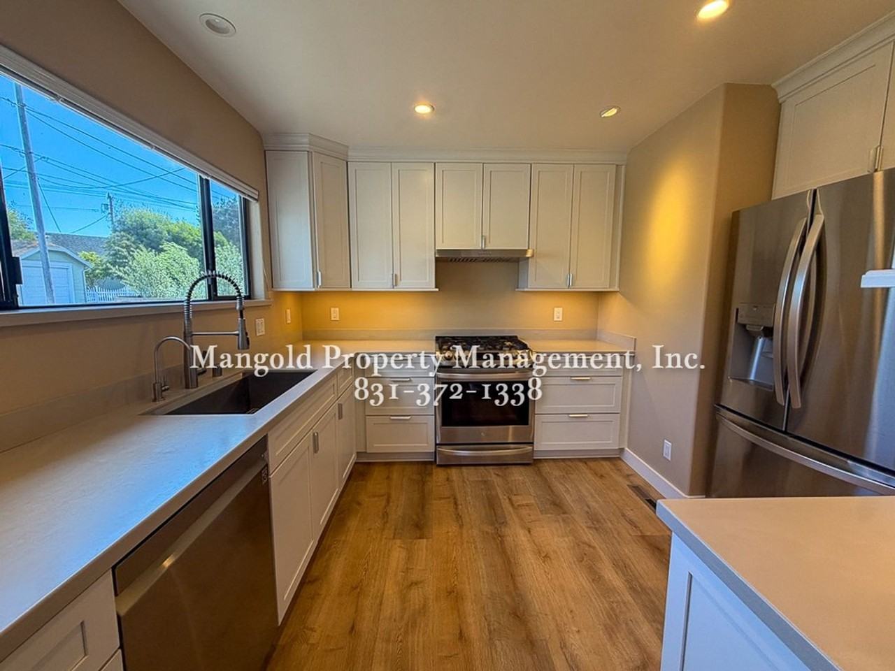 261 Spruce Ave - Photo 7 of 22