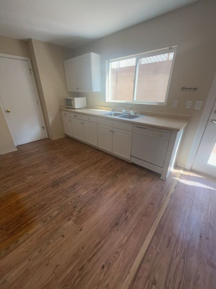 4272 Altura Vista Ln Ne - Photo 4 of 14