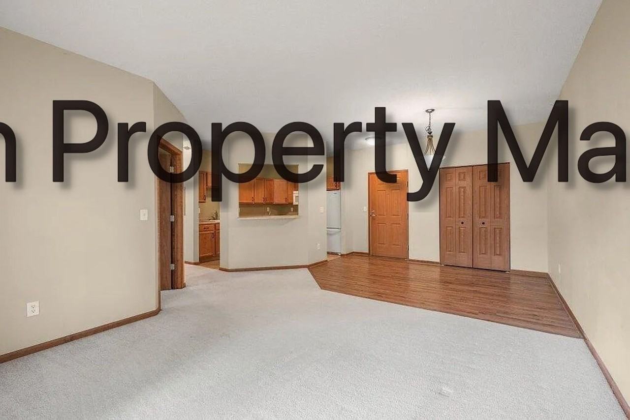 114200 Hundertmark Rd #110 - Photo 5 of 14