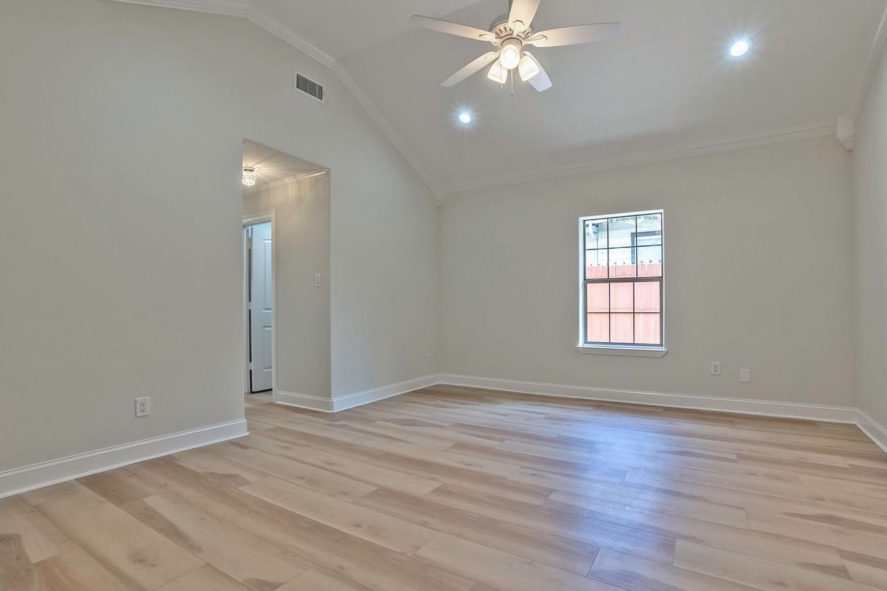 616 Mount Auburn Ave - Photo 4 of 24