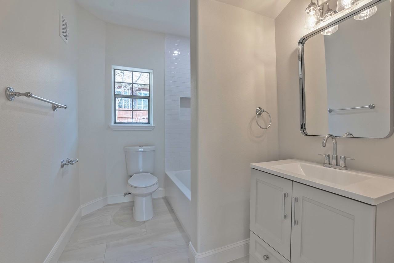 616 Mount Auburn Ave - Photo 5 of 24