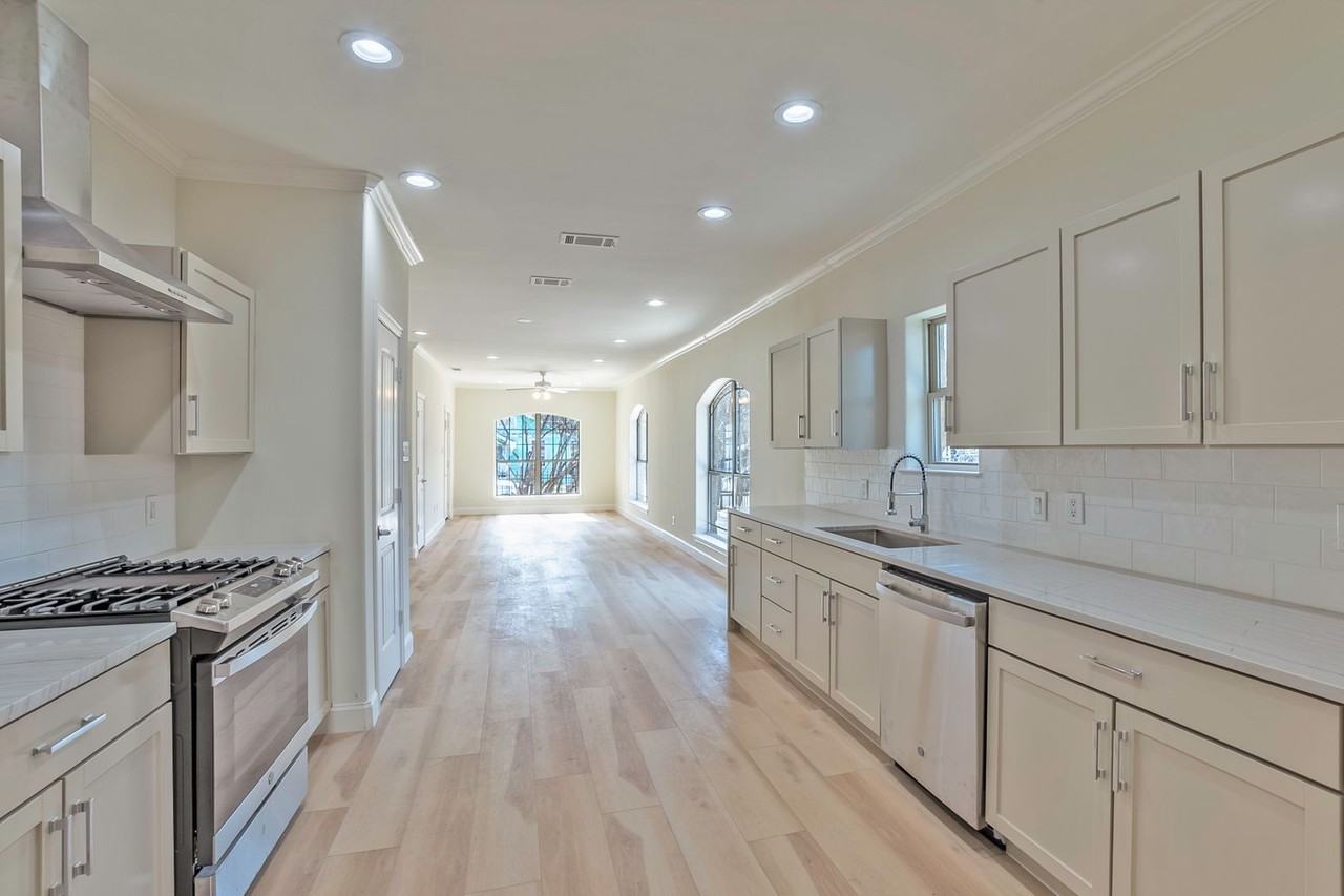 616 Mount Auburn Ave - Photo 7 of 24