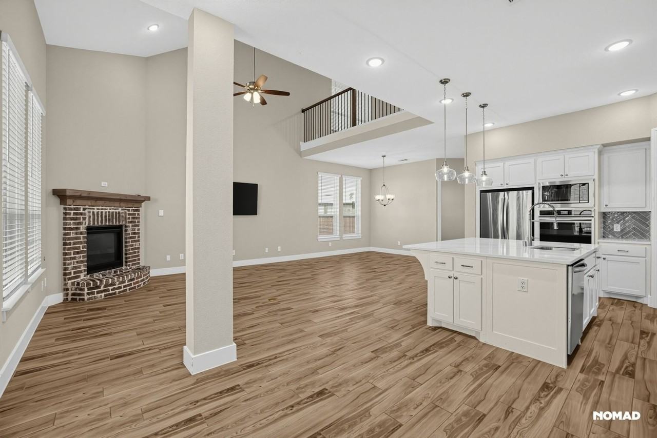 1901 Halkin Rd - Photo 7 of 46
