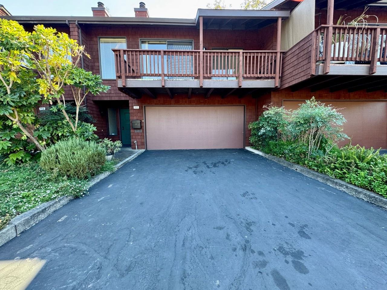 1033 Susan Way - Photo 2 of 35