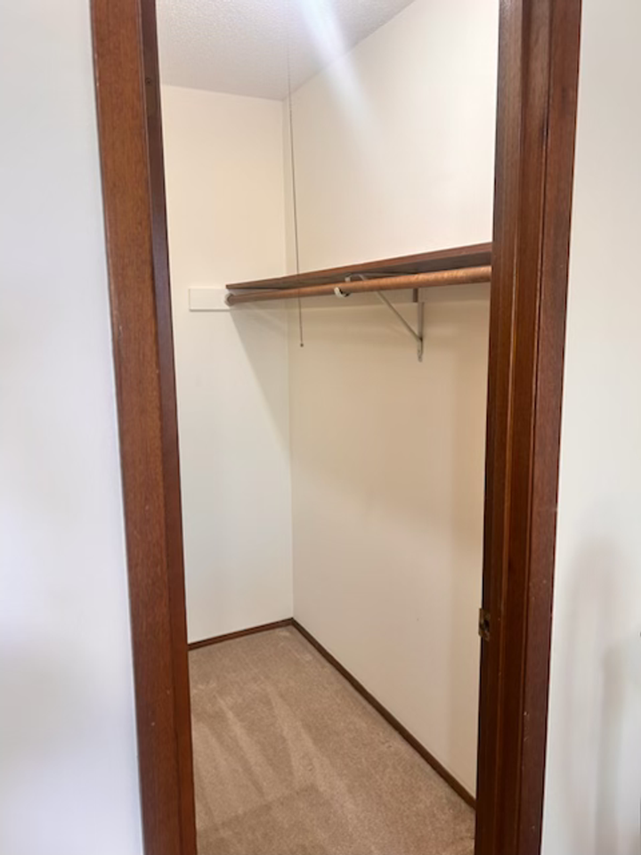 323 E Promenade St #323 - Photo 3 of 7