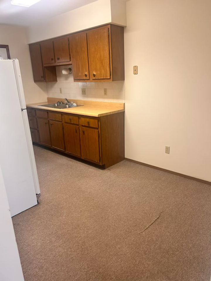323 E Promenade St #323 - Photo 4 of 7