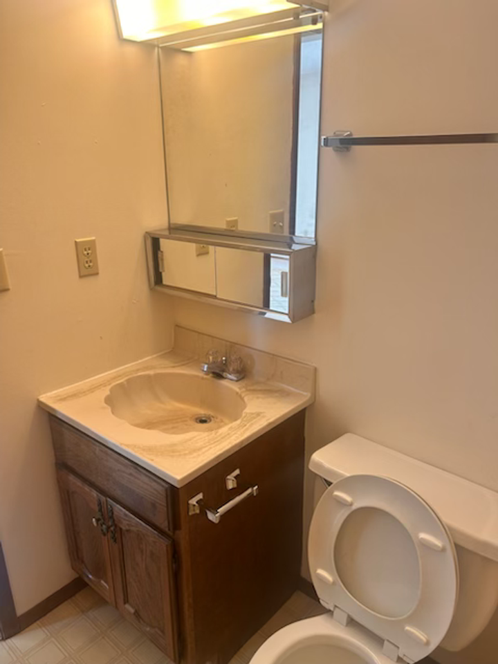 323 E Promenade St #323 - Photo 6 of 7