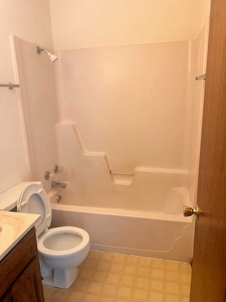 323 E Promenade St #323 - Photo 7 of 7