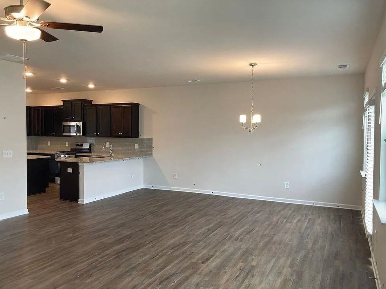38 Windover Way - Photo 3 of 28