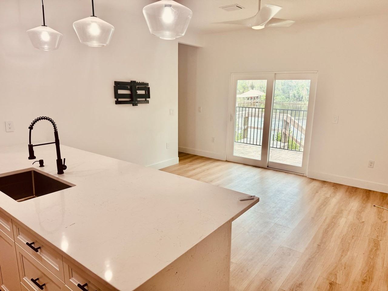 823 Paddleboard Ct - Photo 7 of 44