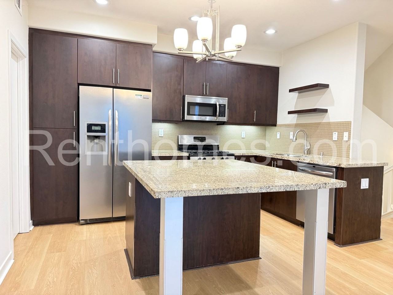 2113 Cosmo Way - Photo 7 of 33