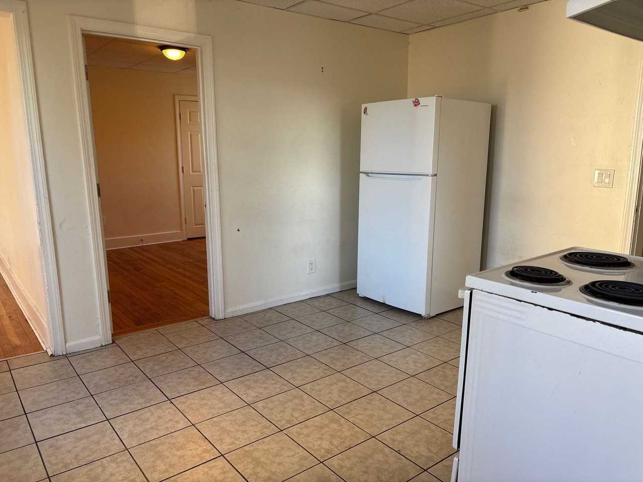 6 Dorchester St - Photo 4 of 25