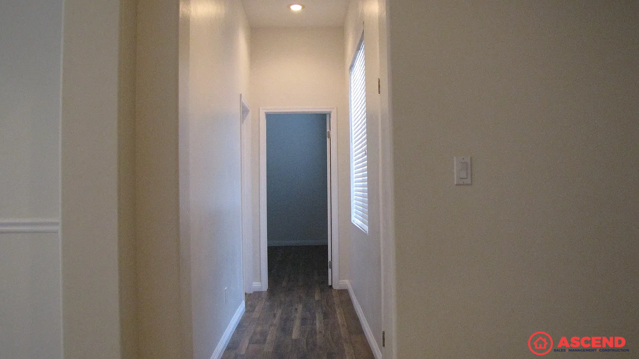 9309 Kingsmill Ln - Photo 7 of 10