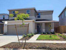 featured image of 2434 Explorador Dr